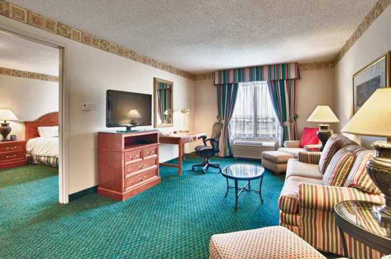 Hilton Garden Inn Toronto/Mississauga Room photo